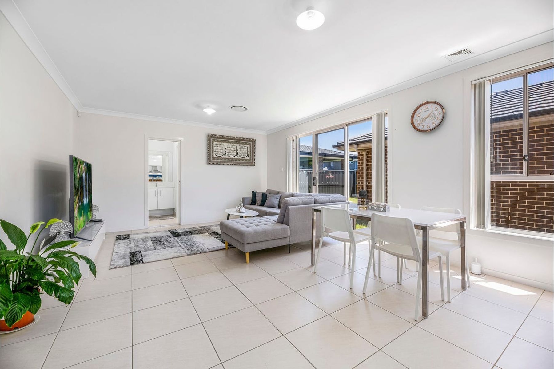 1 Weaver Road, Edmondson Park NSW 2174, Edmondson Park - Thumbnail 2