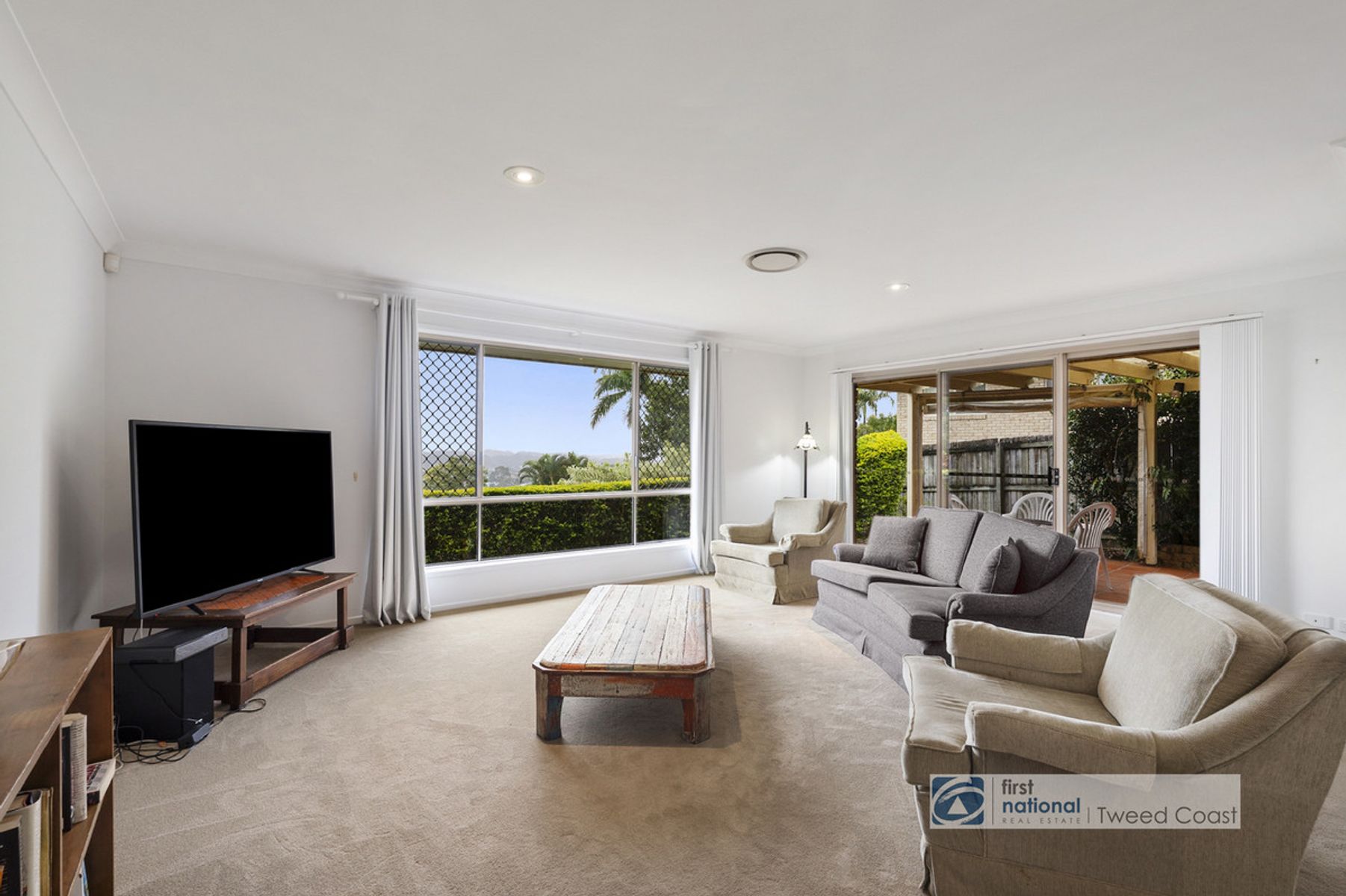 5 Jarrah Place, Banora Point NSW 2486