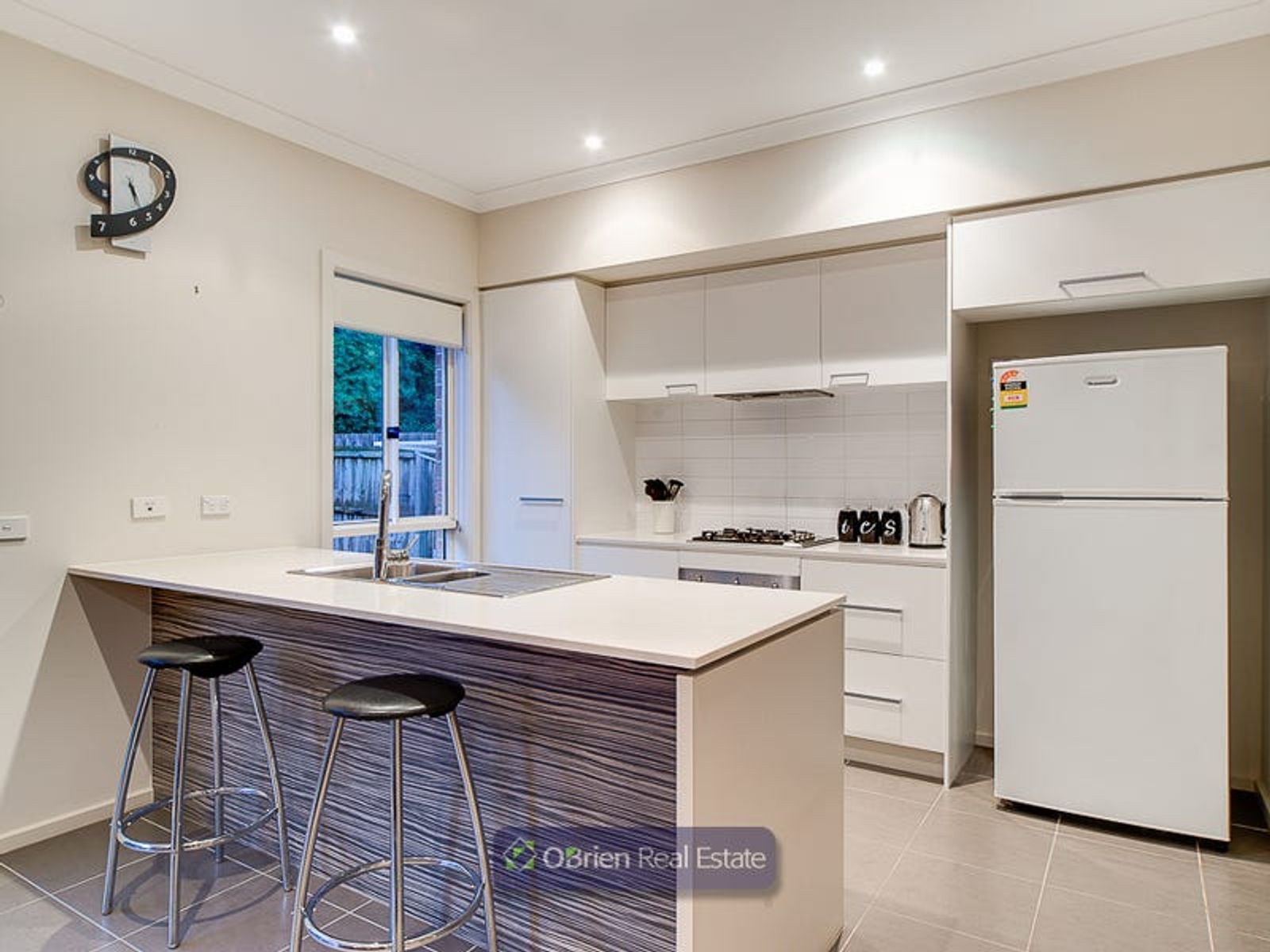 4 Barrier Reef Circuit, Endeavour Hills, VIC 3802, Endeavour Hills - Thumbnail 3