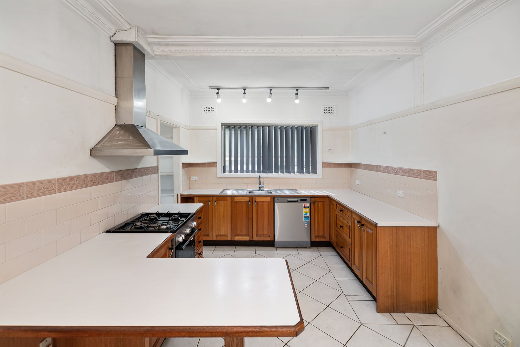 29 Panorama Parade, Panania NSW 2213, Panania - Thumbnail 5