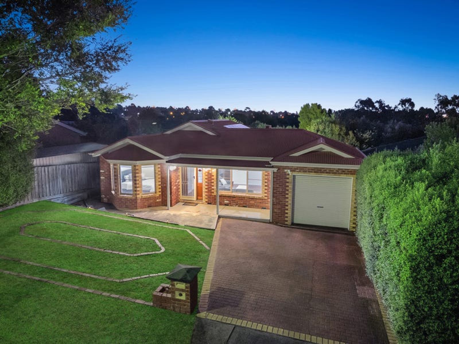 9 Sandhurst Mews, Hampton Park, VIC 3976, Hampton Park - Thumbnail 2