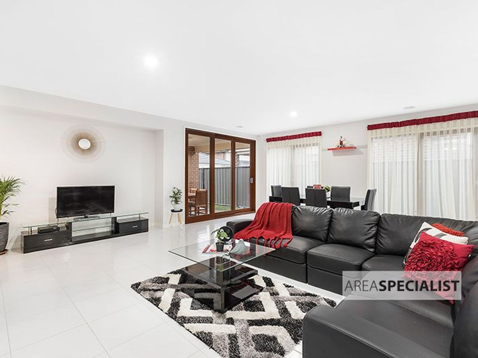 9 Calibre Circuit, Clyde North, VIC 3978, Clyde North - Thumbnail 4