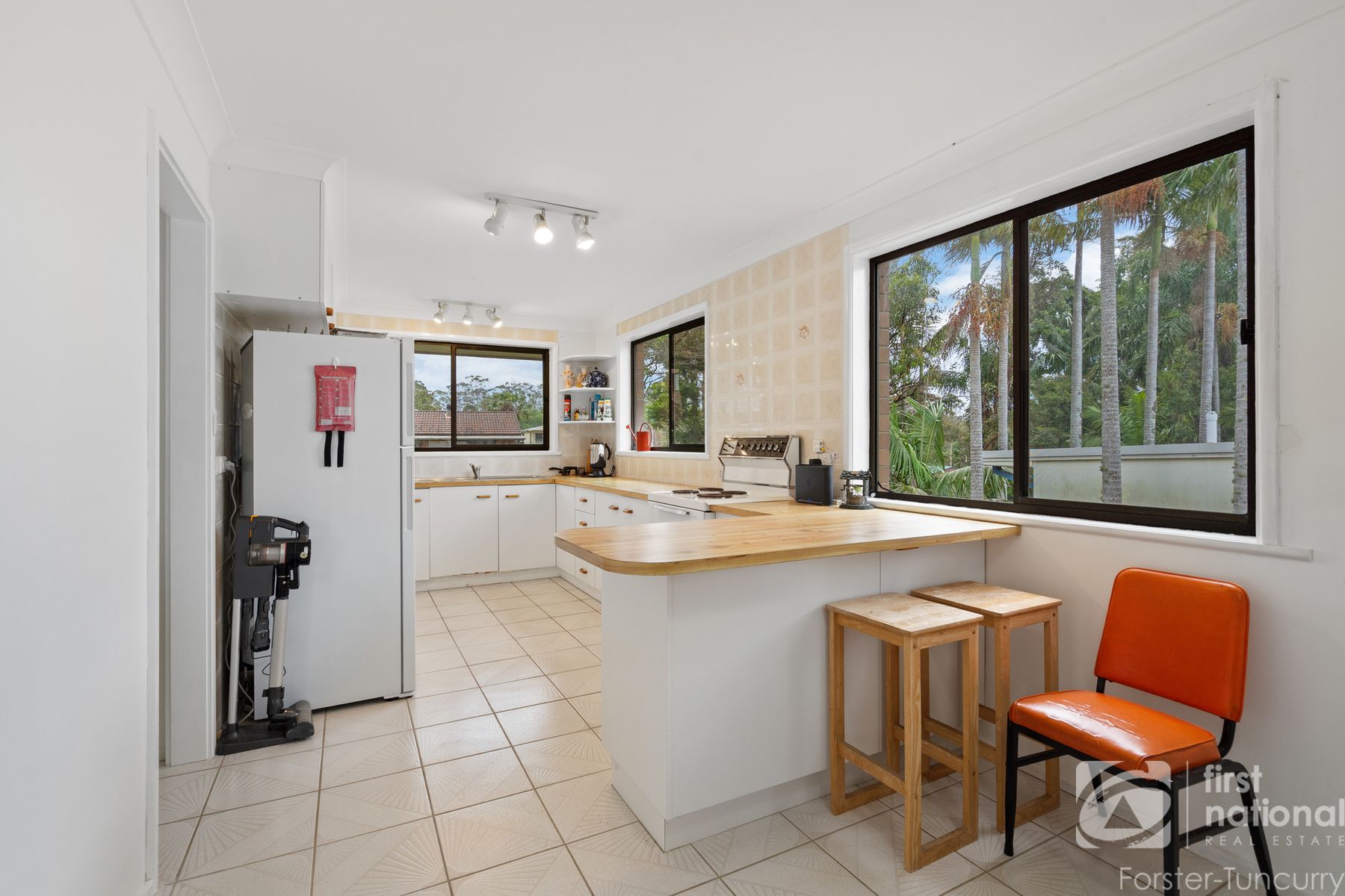 11 Sapphire Parade, Diamond Beach NSW 2430, Diamond Beach - Thumbnail 6