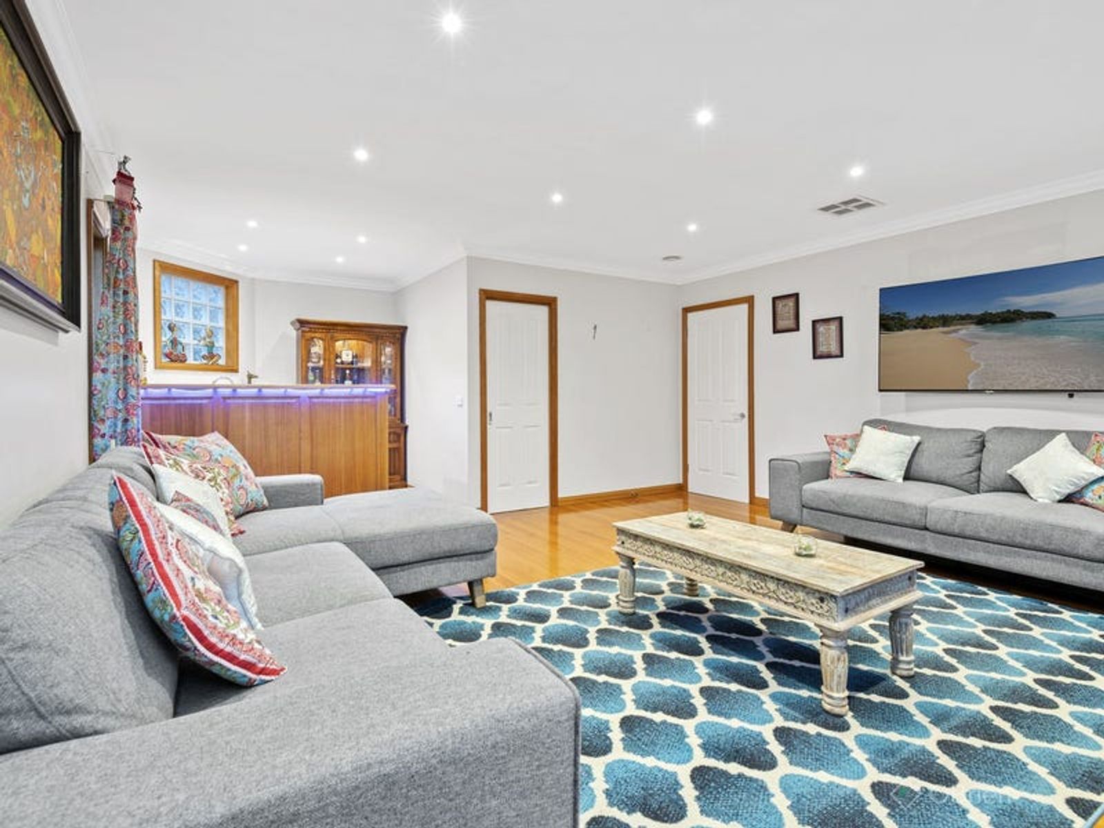6 Bedford Court, Endeavour Hills, VIC 3802, Endeavour Hills - Thumbnail 2