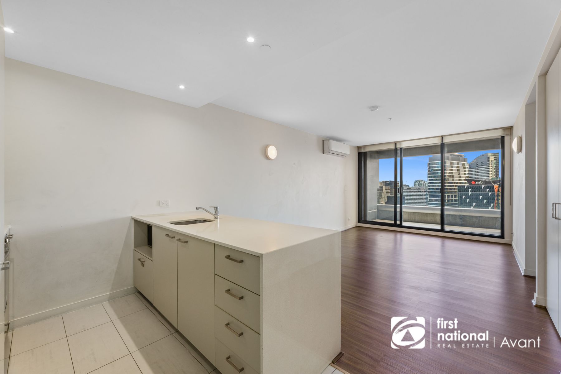 1907/200 Spencer Street, Melbourne VIC 3000, Melbourne - Thumbnail 5