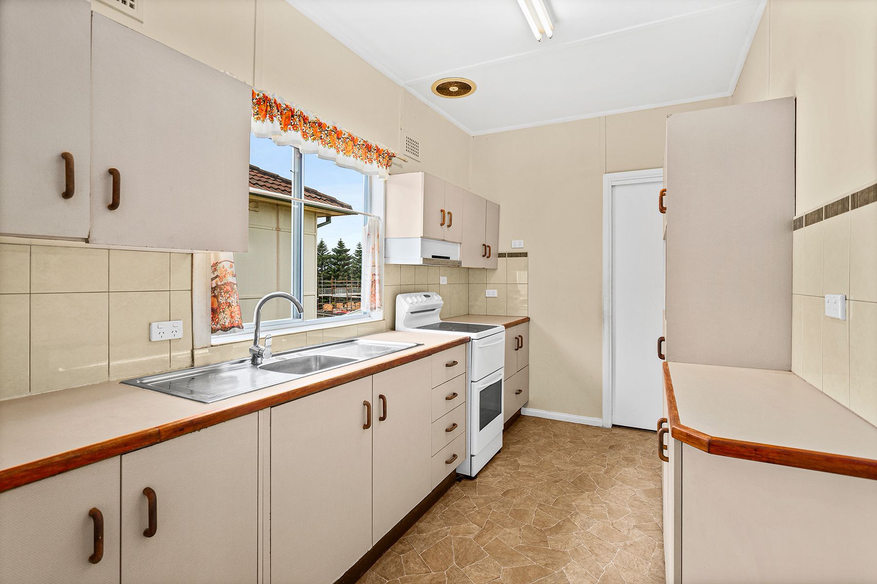 15 Primbee Crescent, Primbee NSW 2502