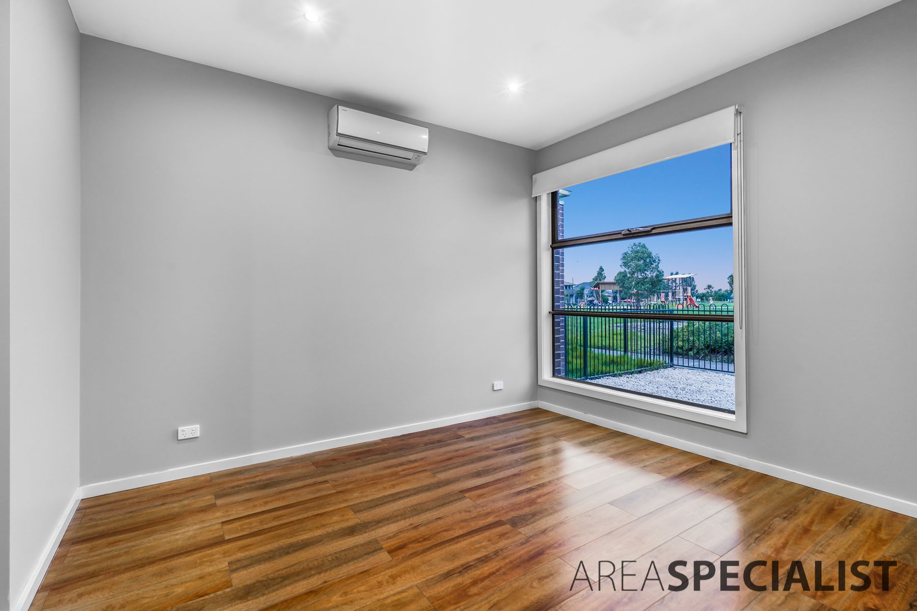9 Coberley Way, Cranbourne North, VIC 3977, Cranbourne North - Thumbnail 6