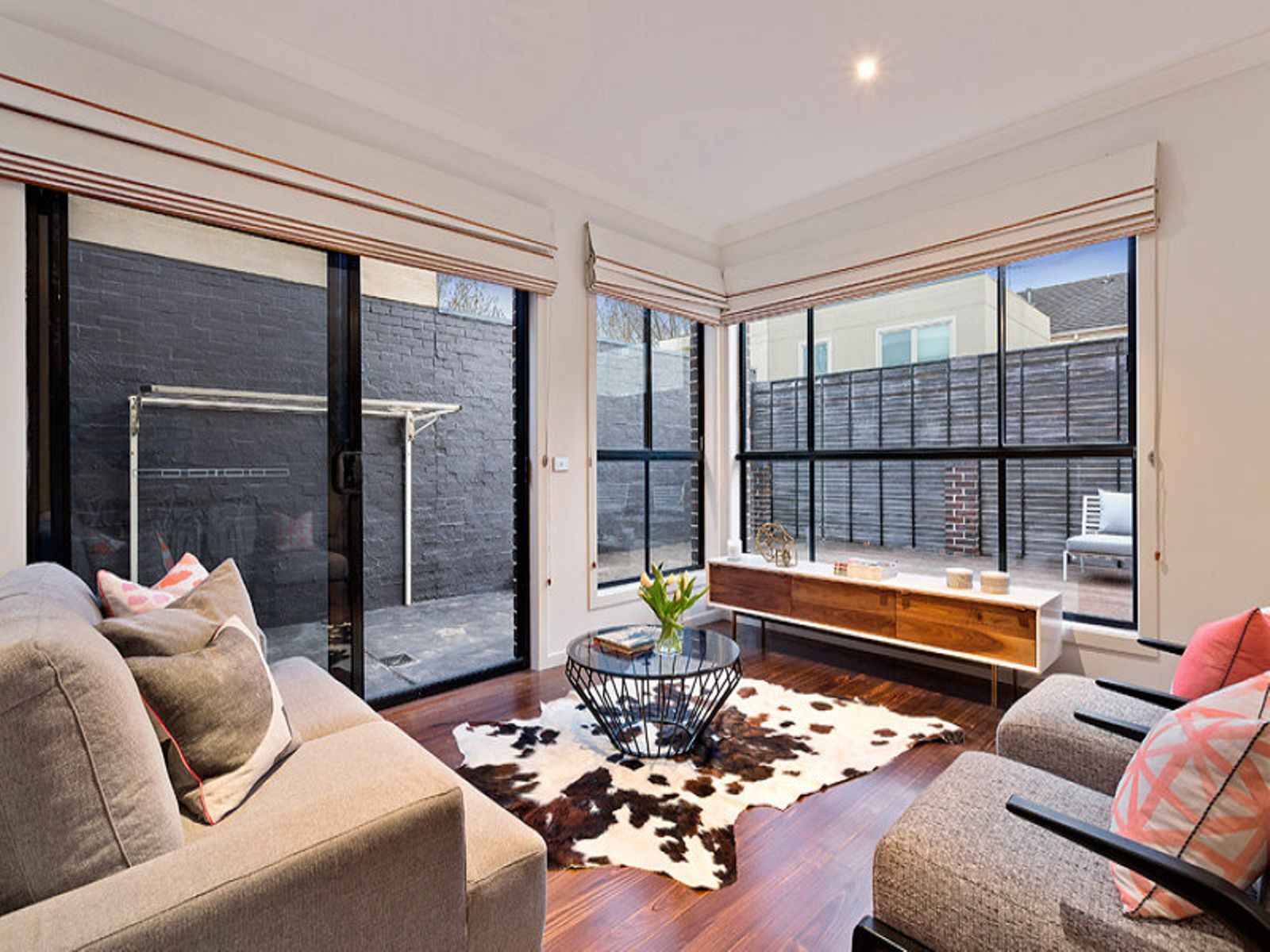83 Fairbairn Drive, Kensington - Thumbnail 3