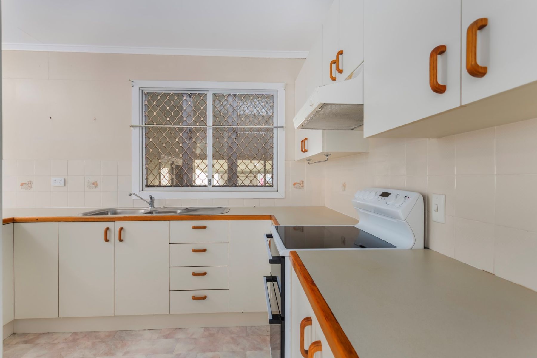 39 Harding Street, Raceview QLD 4305, Raceview - Thumbnail 6