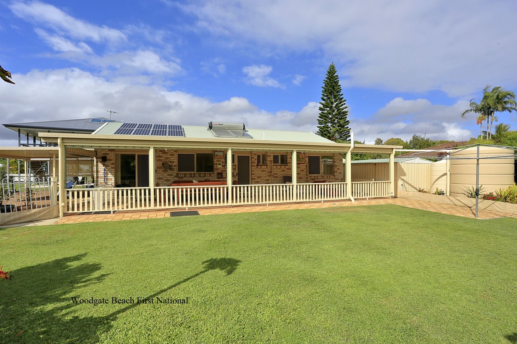 27 Coral Sea Drive, Woodgate - Image 1