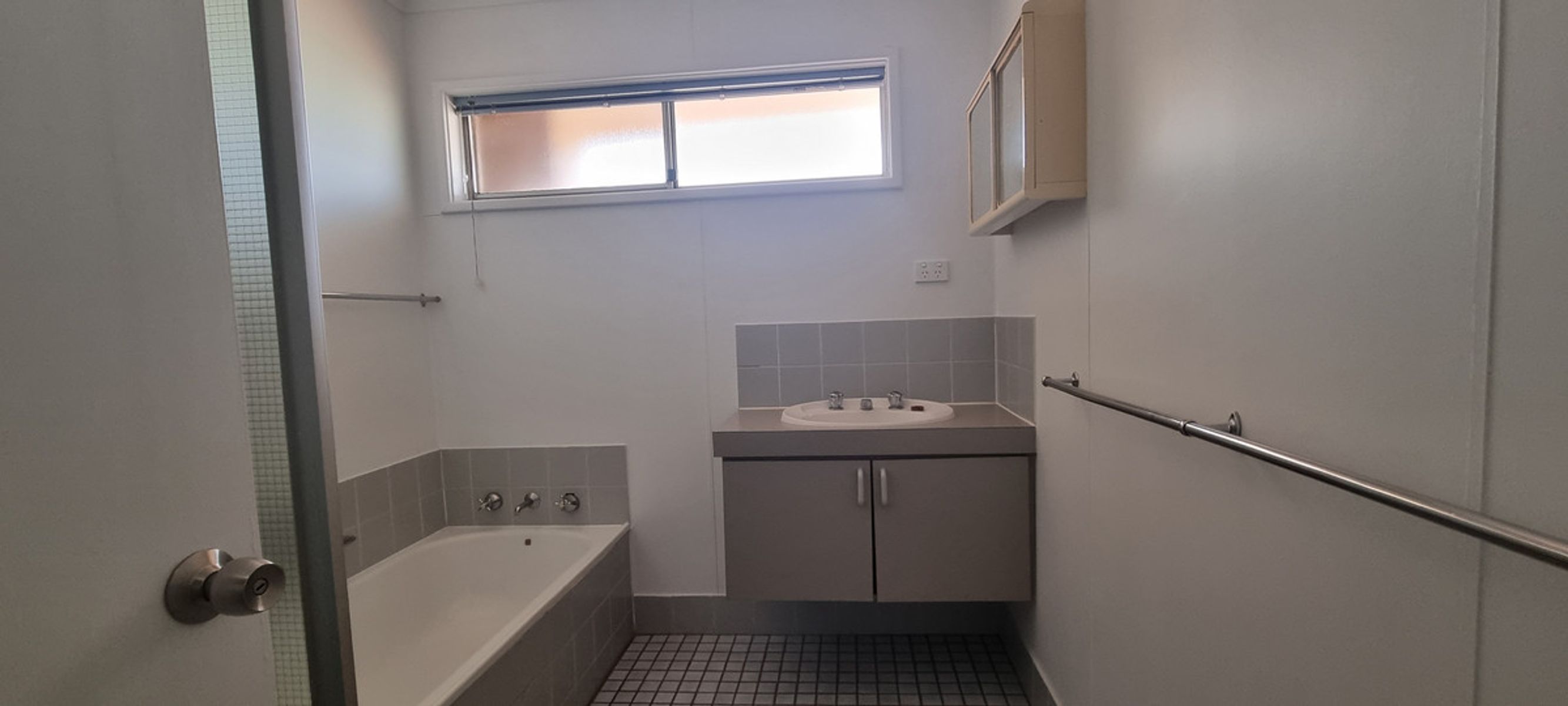 2 Nicholls Place, Newman WA 6753, Newman - Thumbnail 8