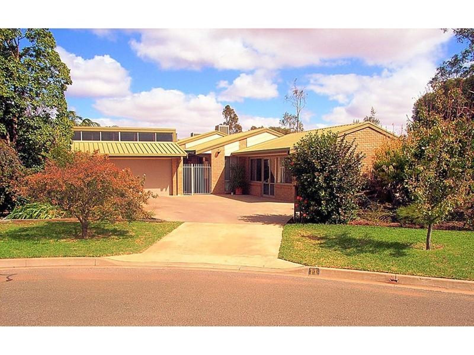 11 Primrose Drive, Mildura - Image 1