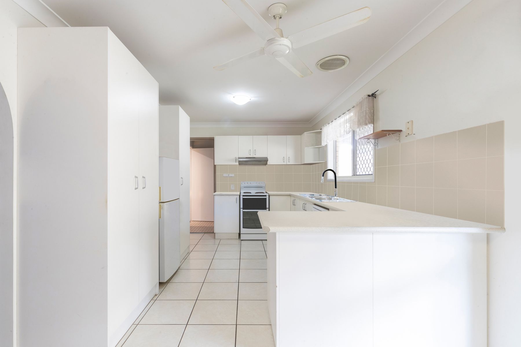 34 Wilton Crescent, Boronia Heights QLD 4124, Boronia Heights - Thumbnail 2