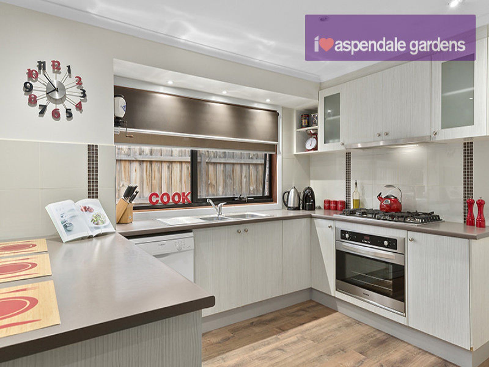 5 Oriflamme Court, Aspendale Gardens, VIC 3195, Aspendale Gardens - Thumbnail 2