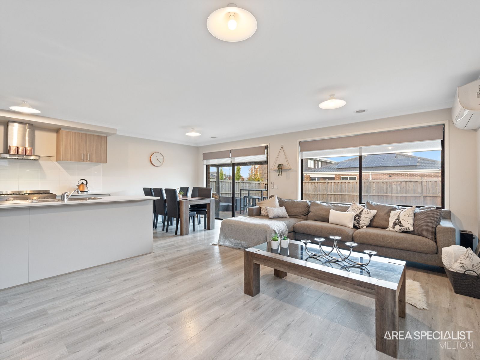 14 Augus Drive, Thornhill Park, VIC 3335, Thornhill Park - Thumbnail 7