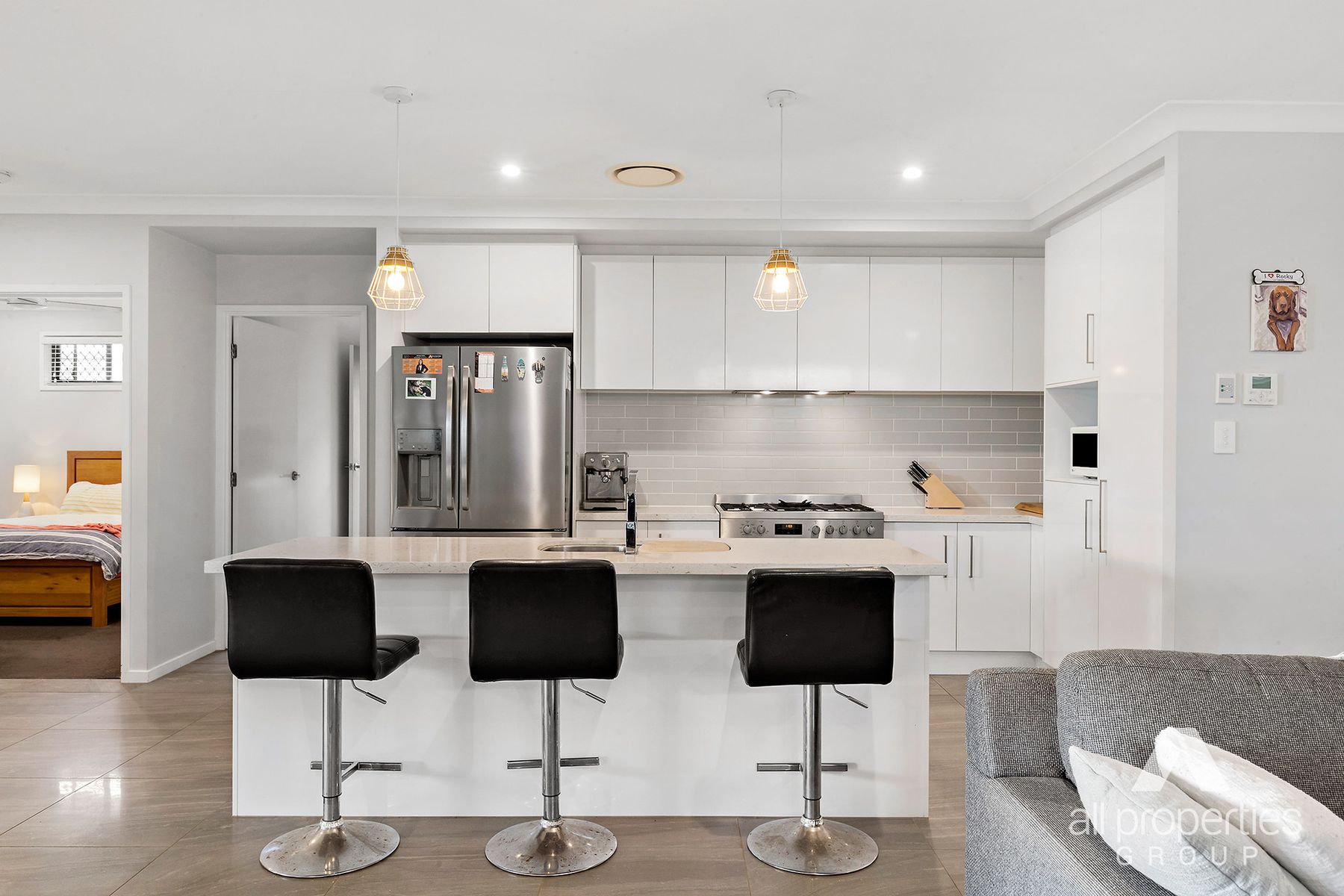24 Dunvegan Street, Heathwood QLD 4110, Heathwood - Thumbnail 2