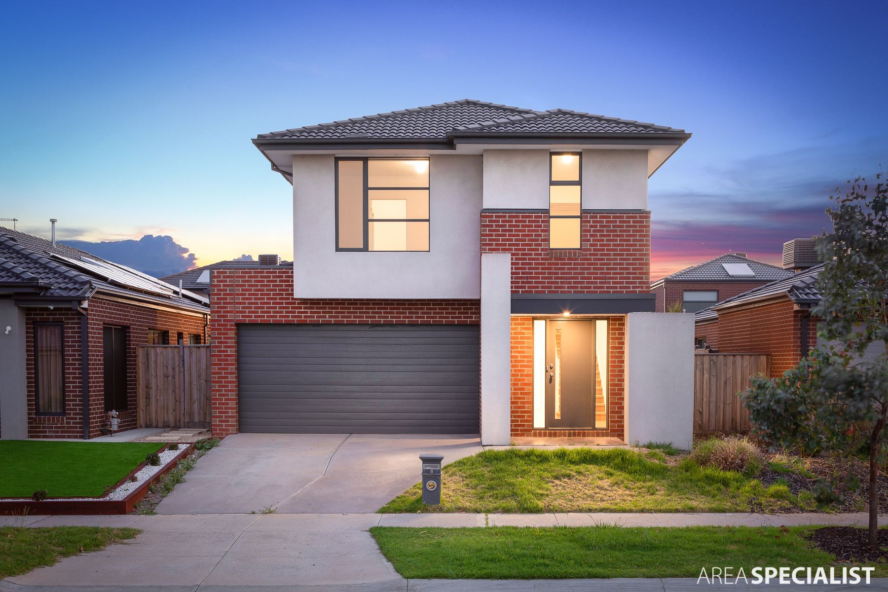 8 Kittyhawk Road, Point Cook, VIC 3030, Point Cook - Thumbnail 2