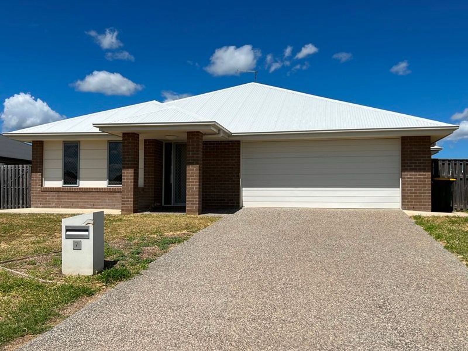 7 Hughes Avenue, Chinchilla QLD 4413
