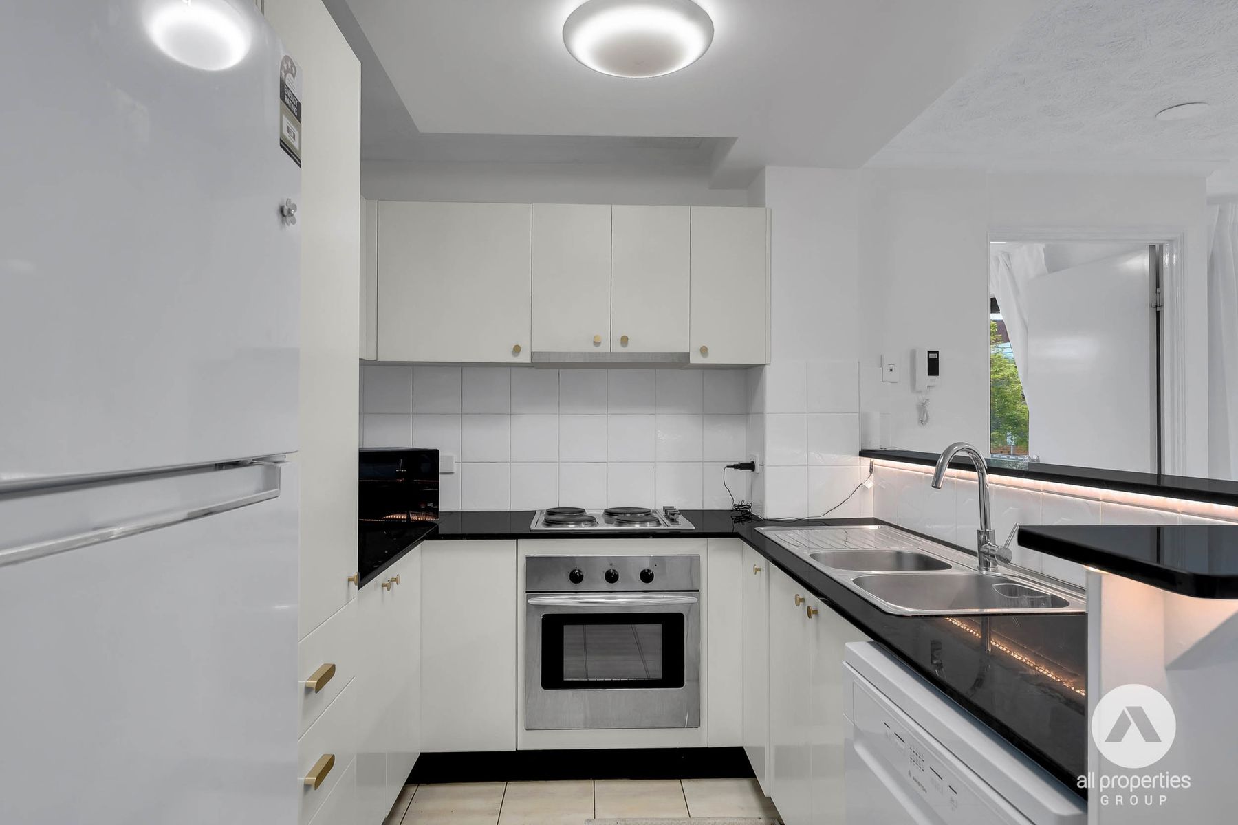27/6 Omeo Street, Macgregor QLD 4109, Macgregor - Thumbnail 2
