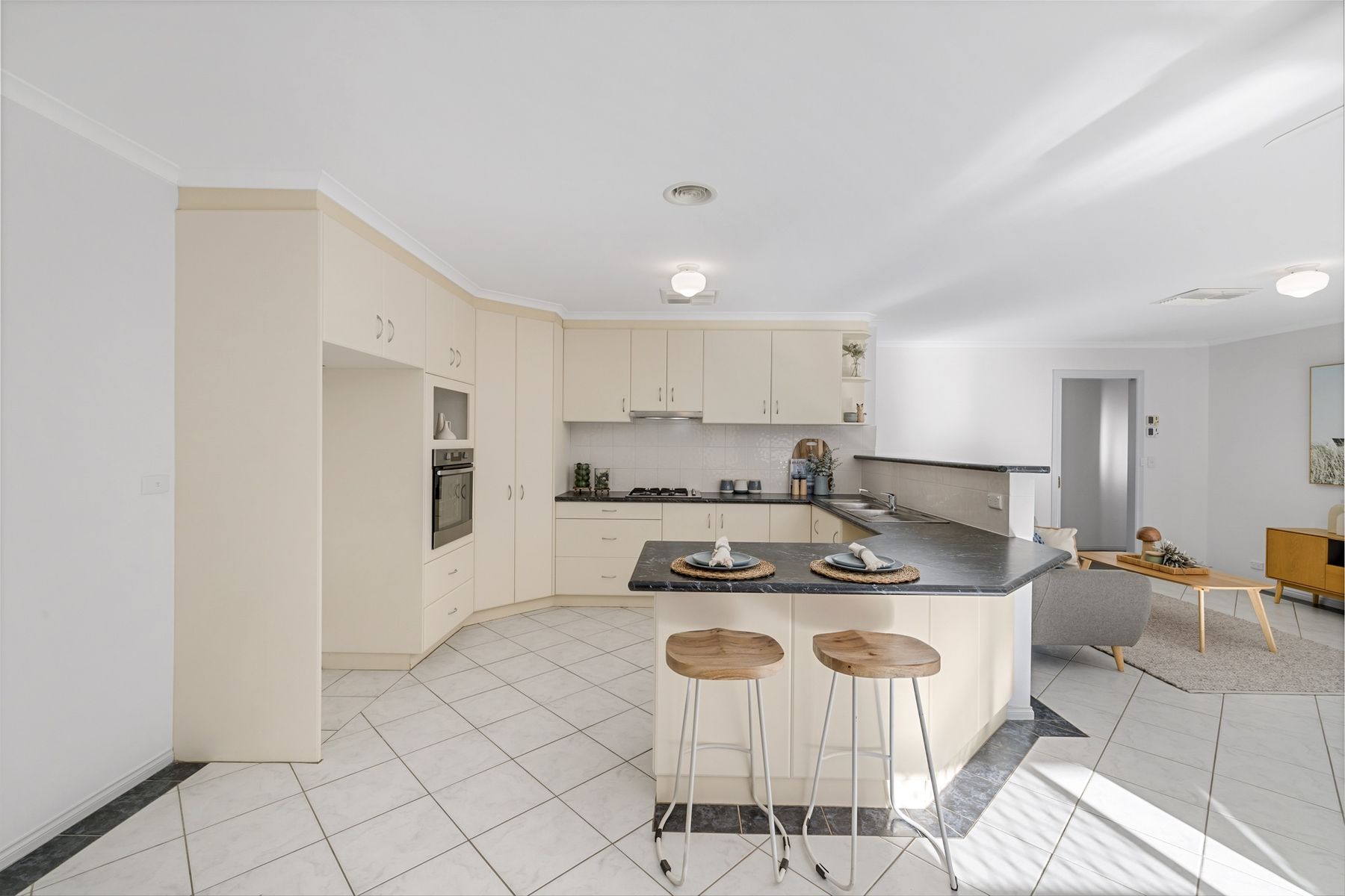 21 Macadamia Close, Jerrabomberra - Thumbnail 6