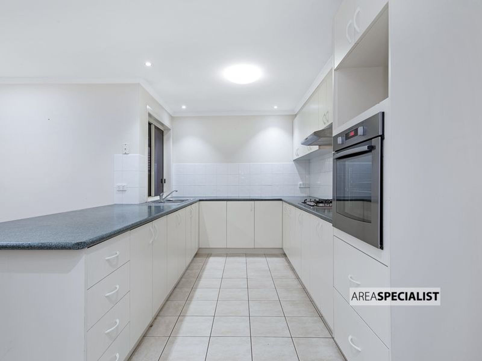 42 Dartmoor Drive, Cranbourne East, VIC 3977, Cranbourne East - Thumbnail 4
