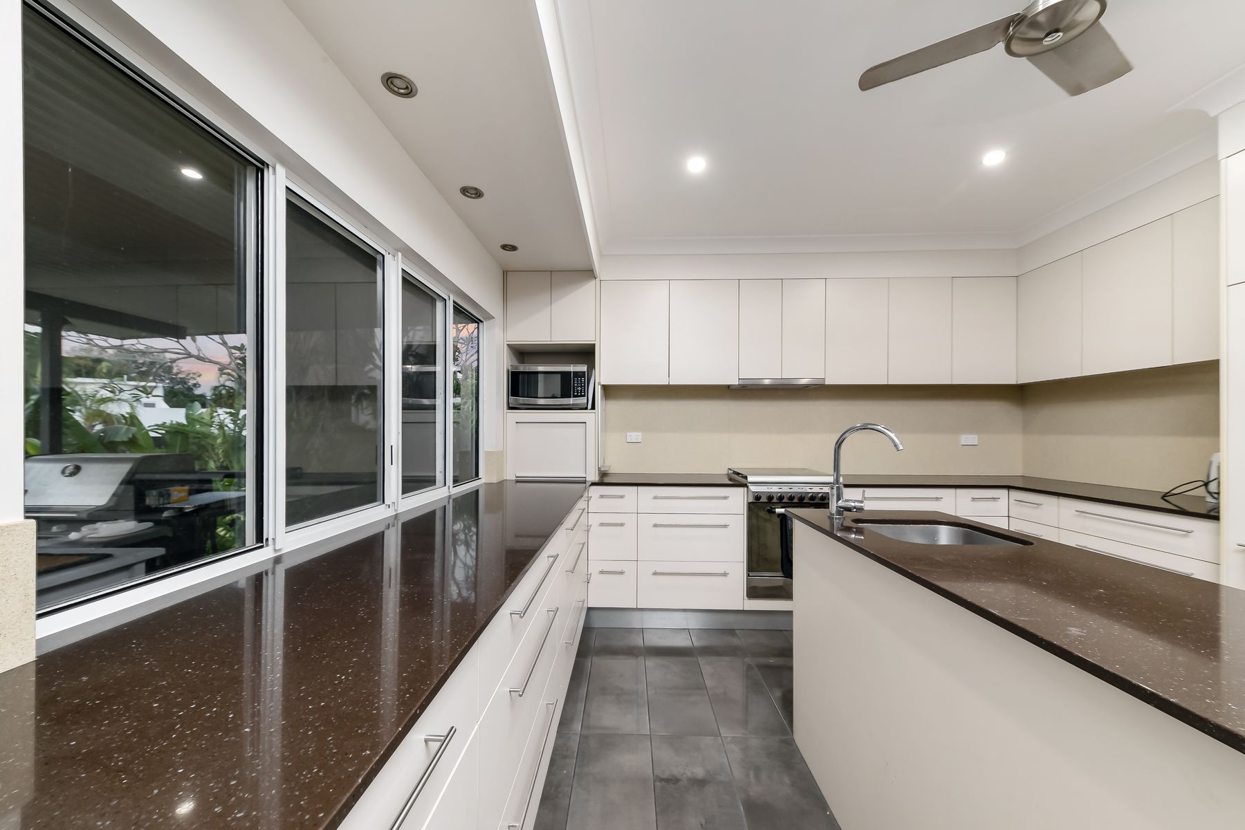 77 Wellington Parade, Alawa NT 0810, Alawa - Thumbnail 2