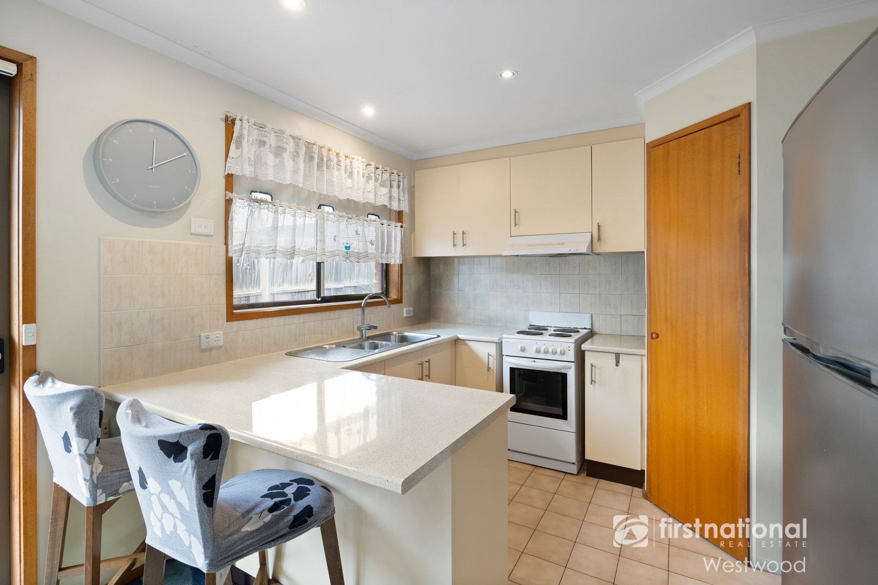 4/91-93 Duncans Road, Werribee VIC 3030, Werribee - Thumbnail 2