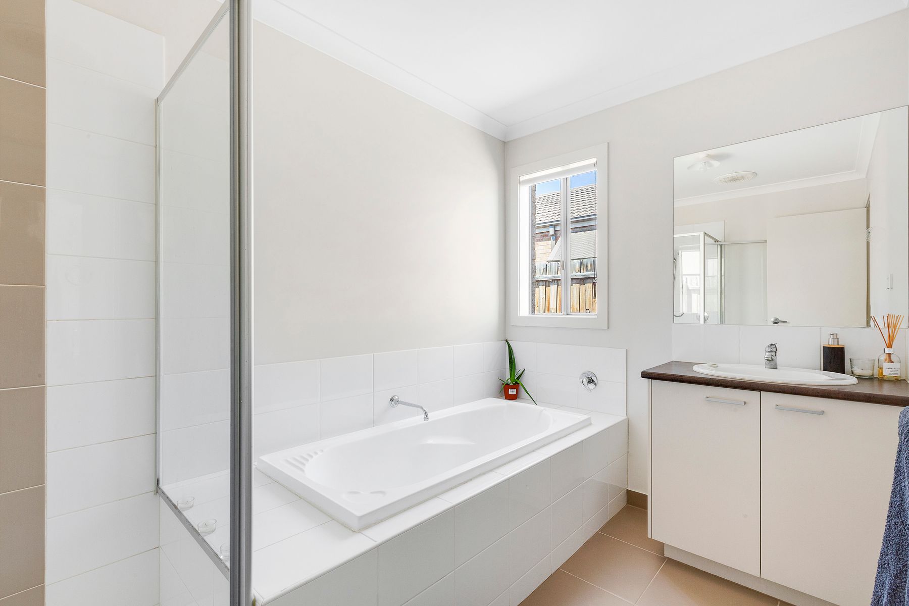 93 Halletts Way, Bacchus Marsh, VIC 3340, Bacchus Marsh - Thumbnail 8
