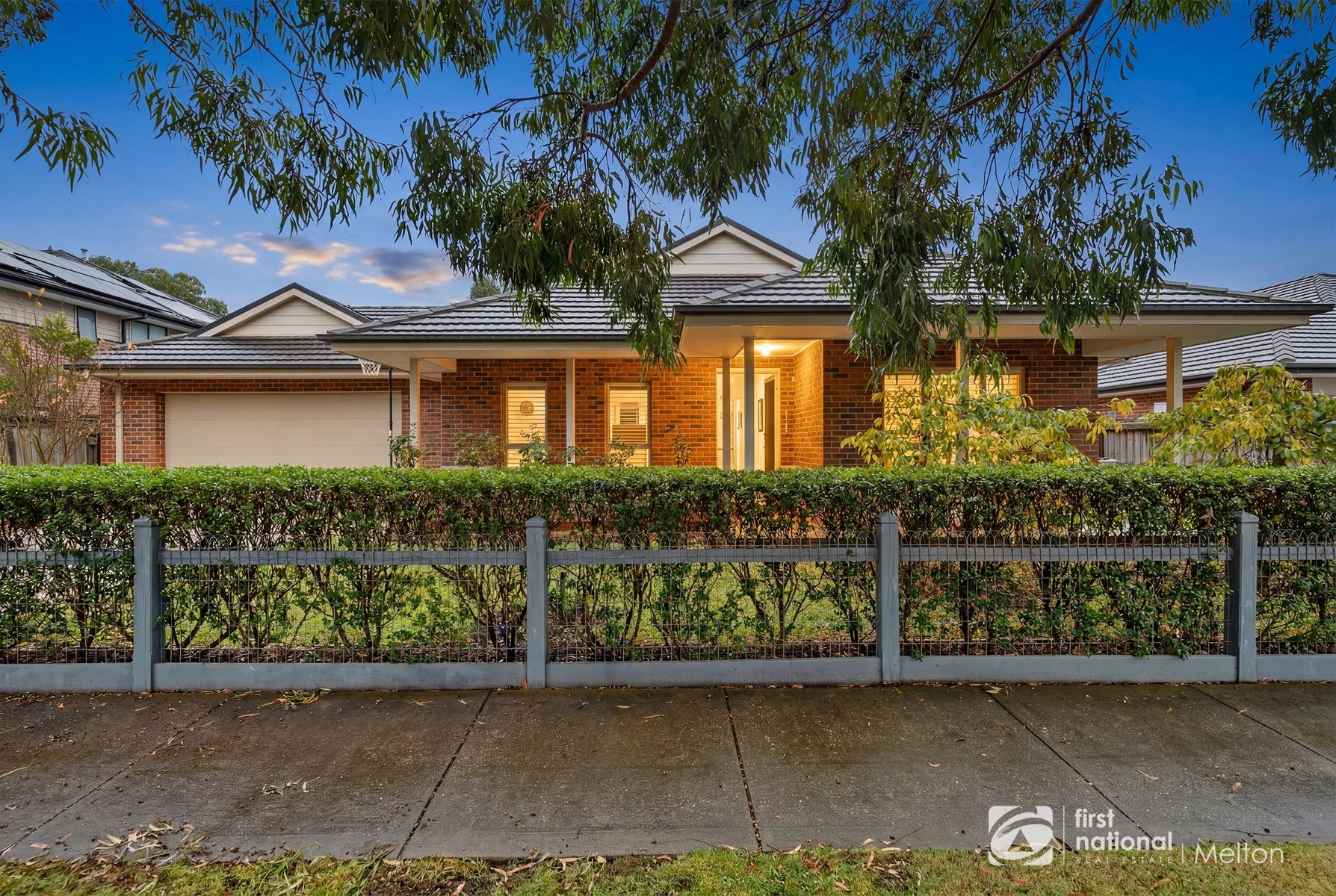52 BENALLA AVENUE, Eynesbury VIC 3338, Eynesbury - Thumbnail 2