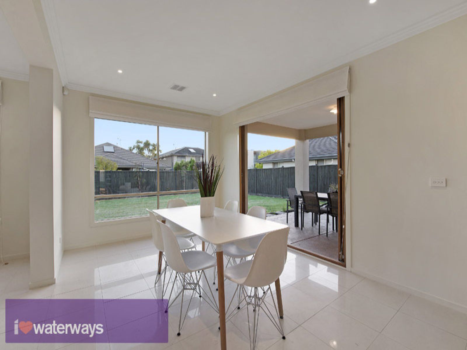 52 Island Point Avenue, Waterways, VIC 3195, Waterways - Thumbnail 3