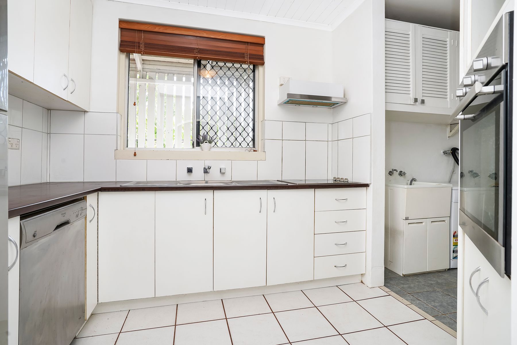 28 Meigs Crescent, Stuart Park NT 0820, Stuart Park - Thumbnail 2