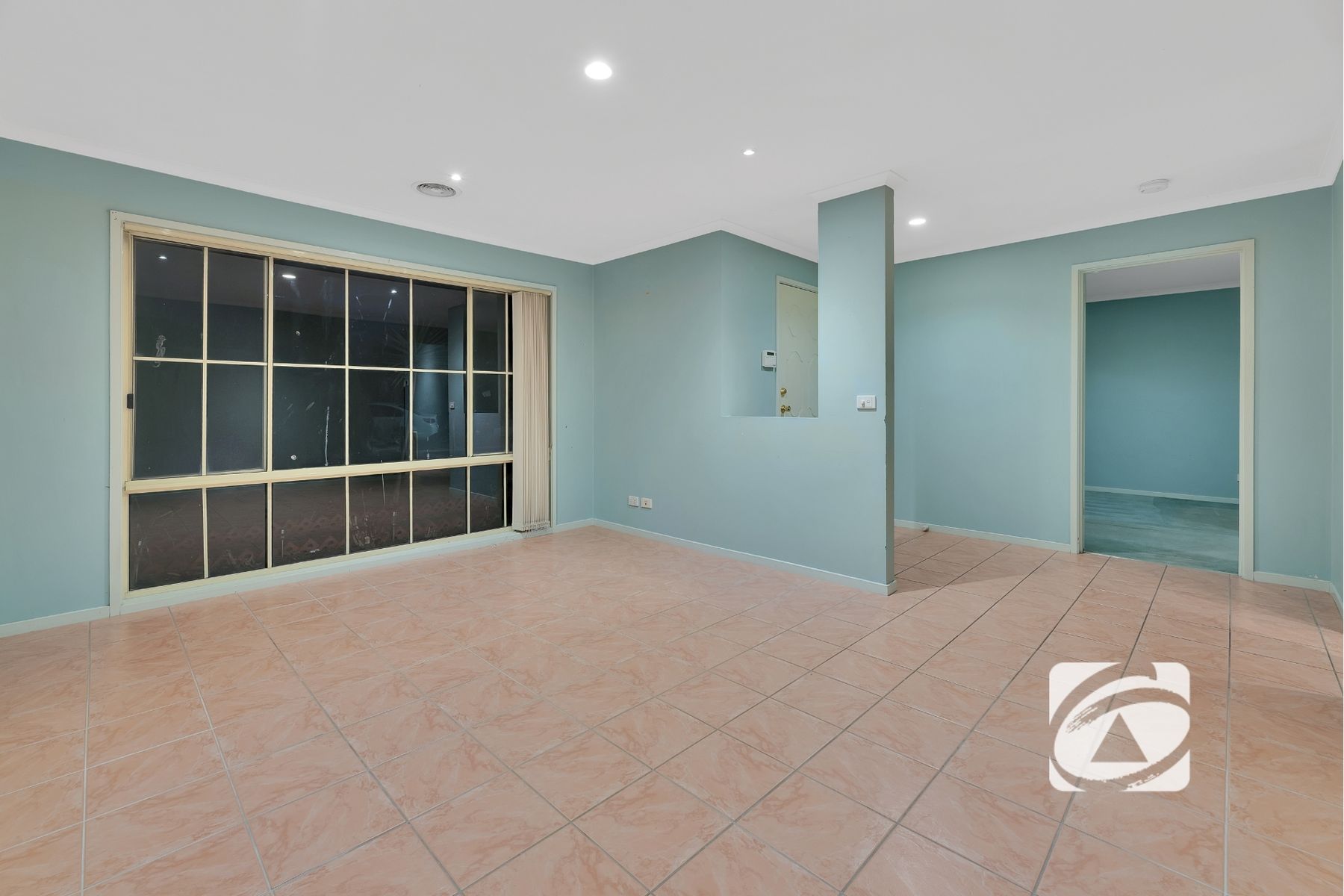 5 The Close, Hampton Park VIC 3976, Hampton Park - Thumbnail 2