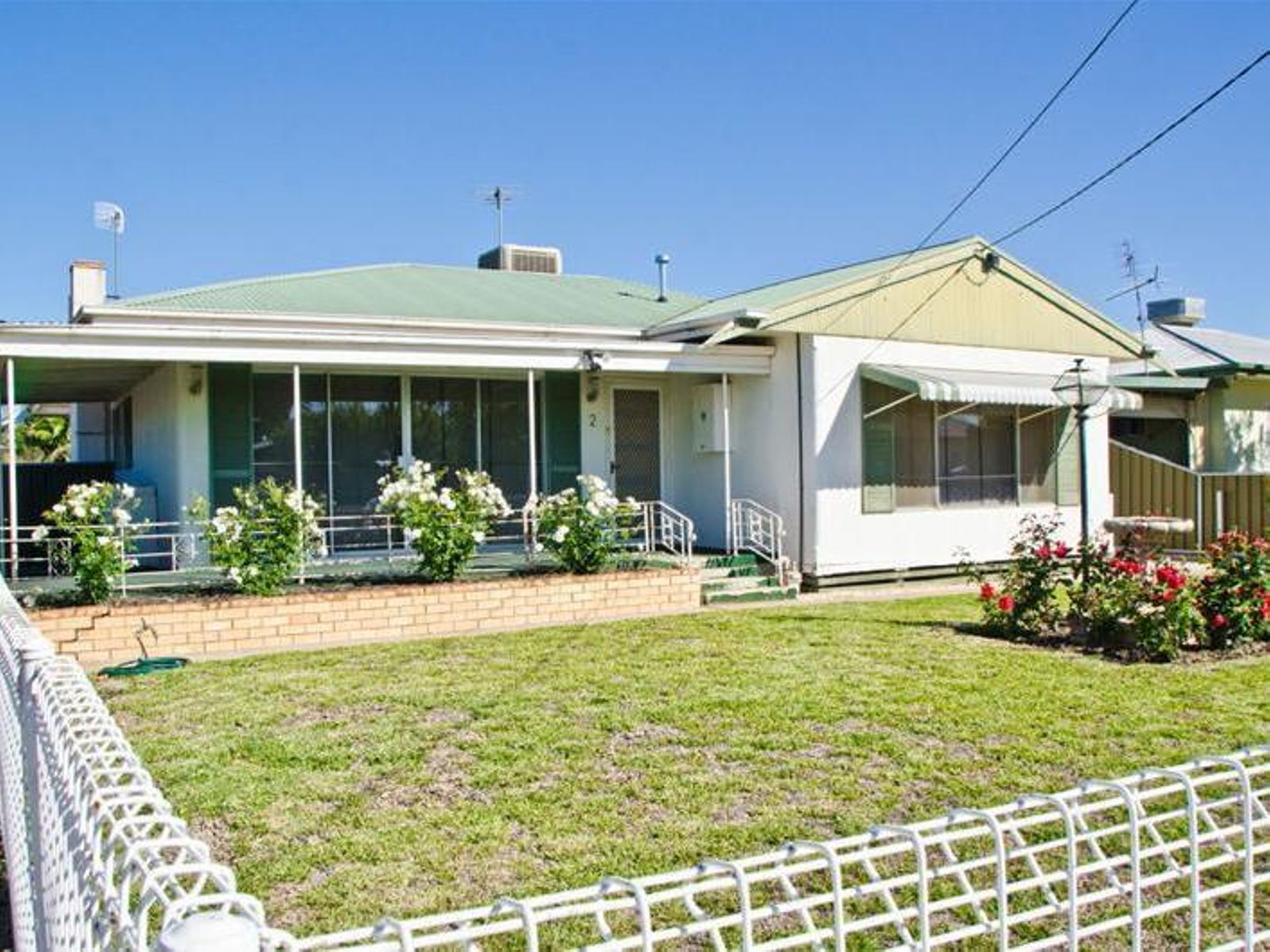 2 Barry Avenue