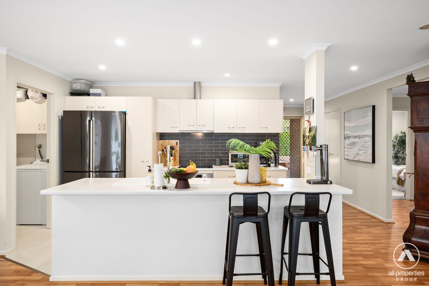 20 Thistle Street, Regents Park QLD 4118, Regents Park - Thumbnail 2