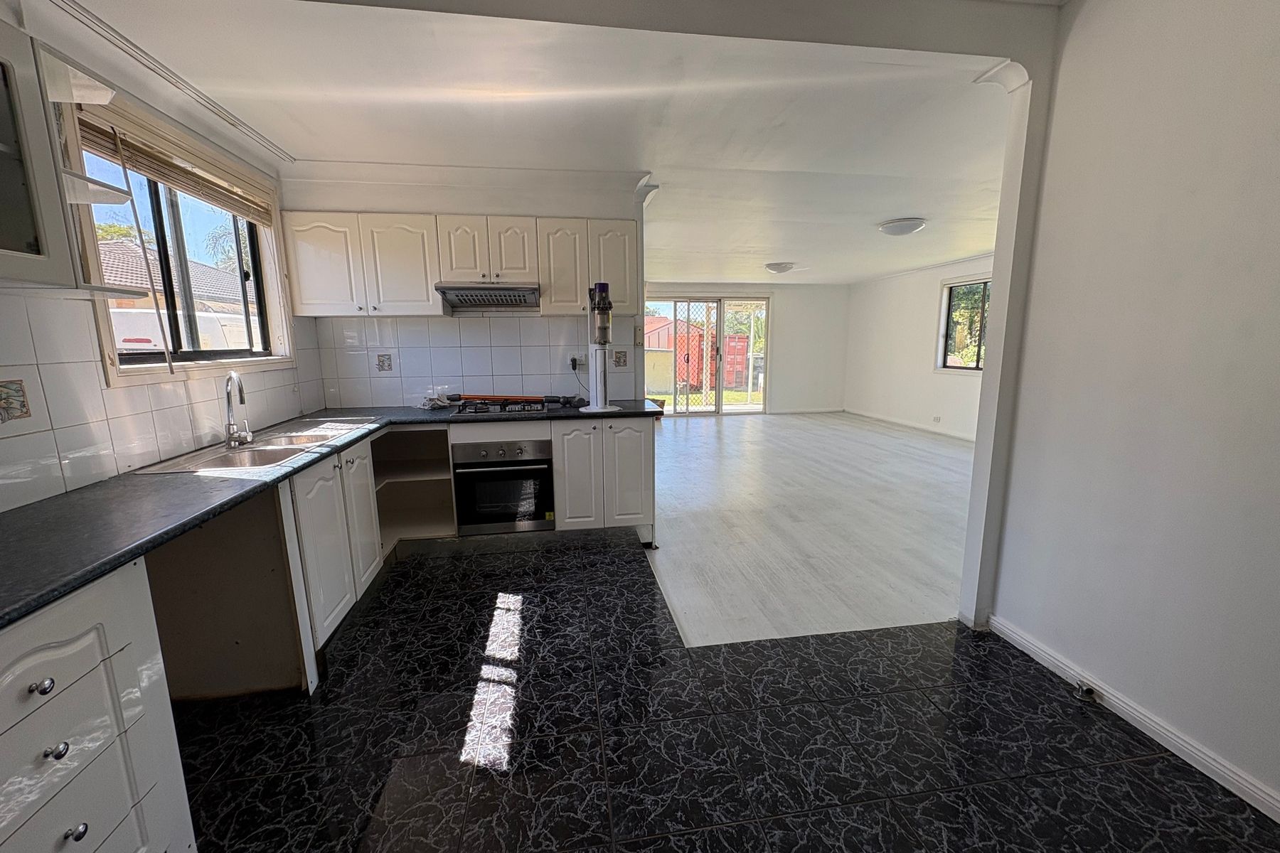 212 Park Road, Auburn NSW 2144, Auburn - Thumbnail 3