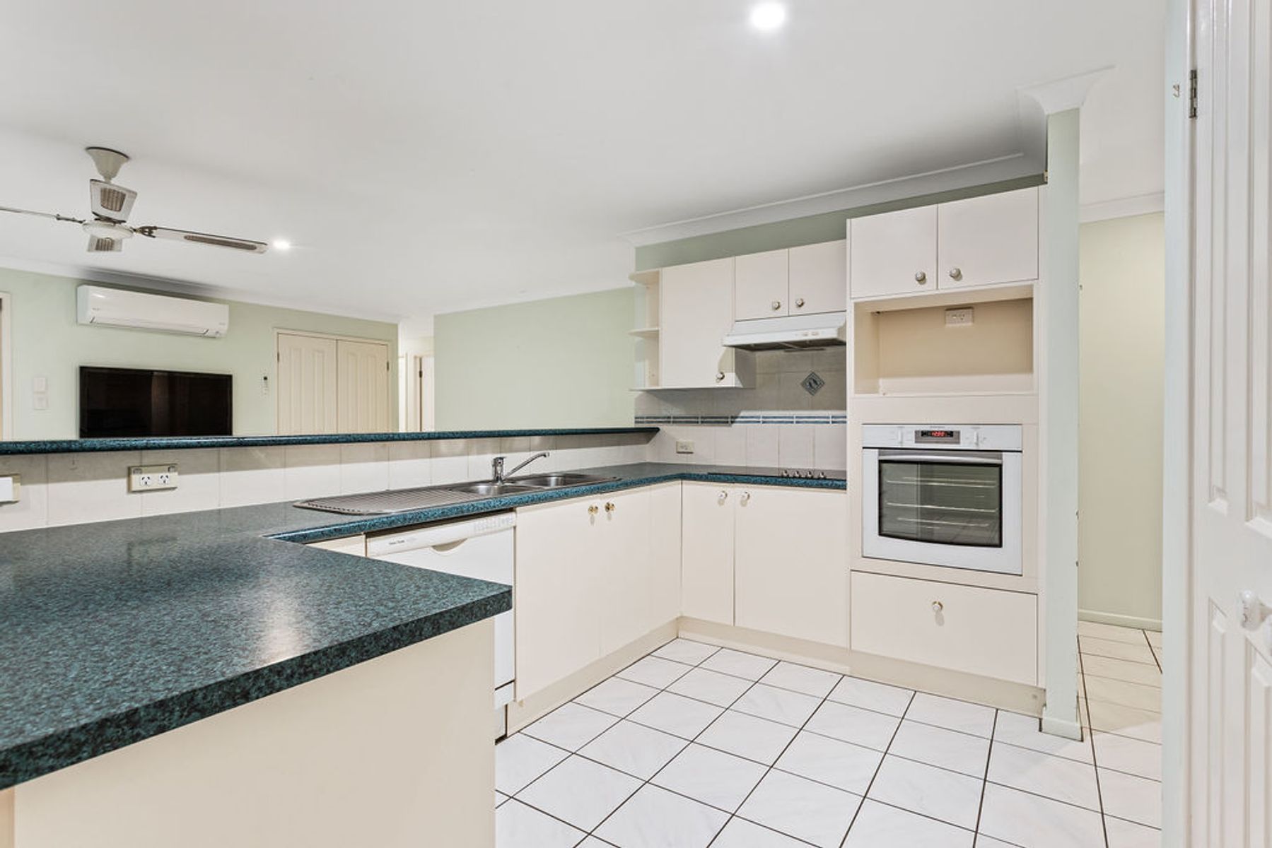 119-121 Thylungra Road, Park Ridge South QLD 4125, Park Ridge South - Thumbnail 8