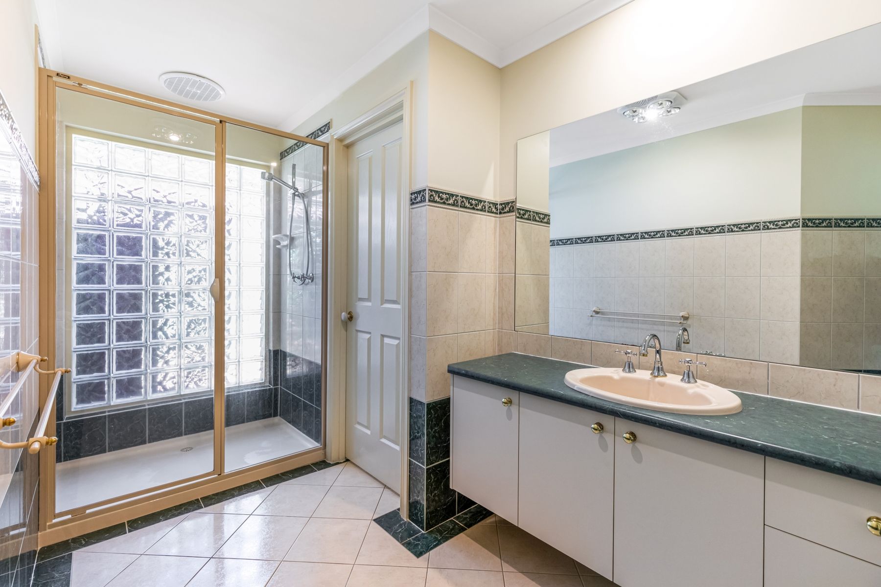 8 Northmoor Drive, Strathdale, VIC 3550, Strathdale - Thumbnail 8
