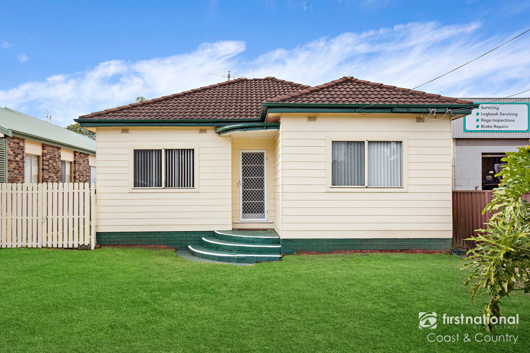 13 Railway Avenue, Minnamurra NSW 2533