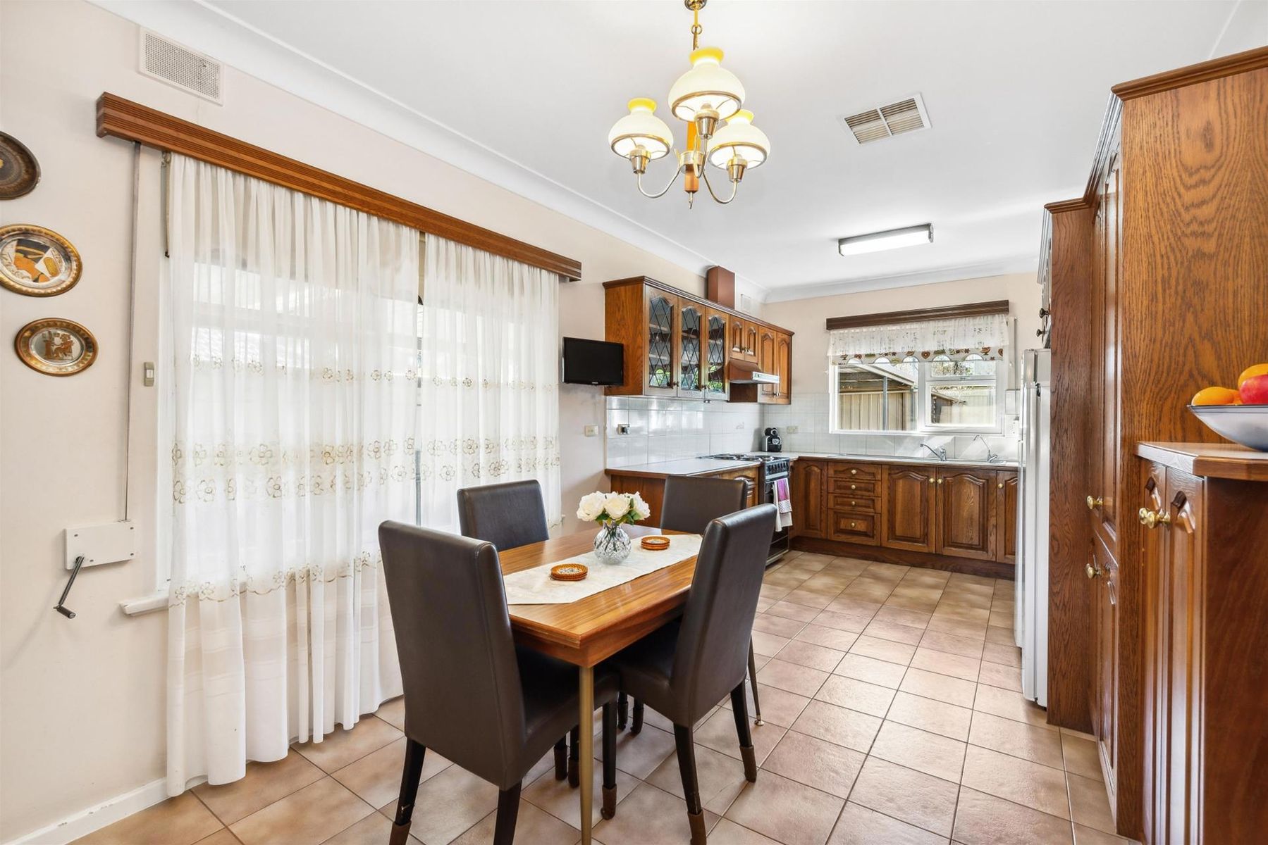 12 Reid Avenue, Felixstow SA 5070, Felixstow - Thumbnail 7