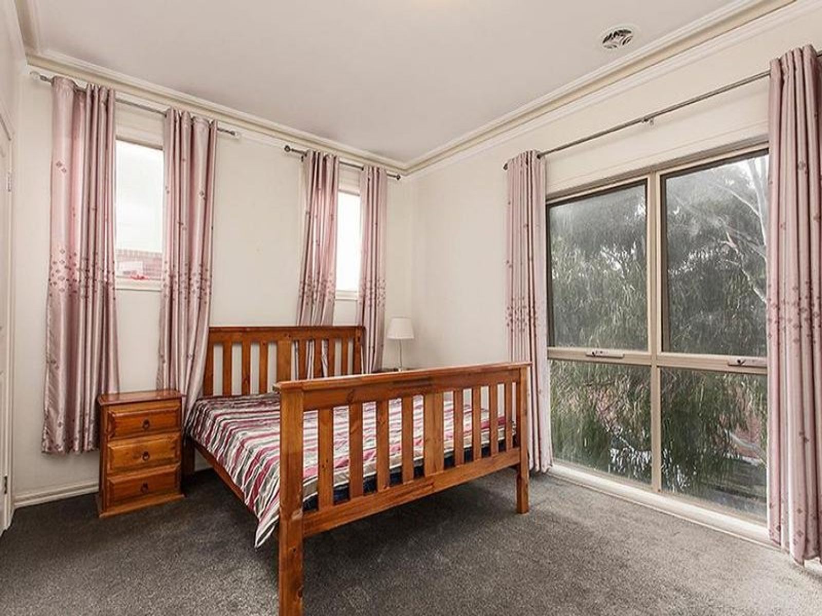6 Fairbairn Drive, Kensington - Thumbnail 6