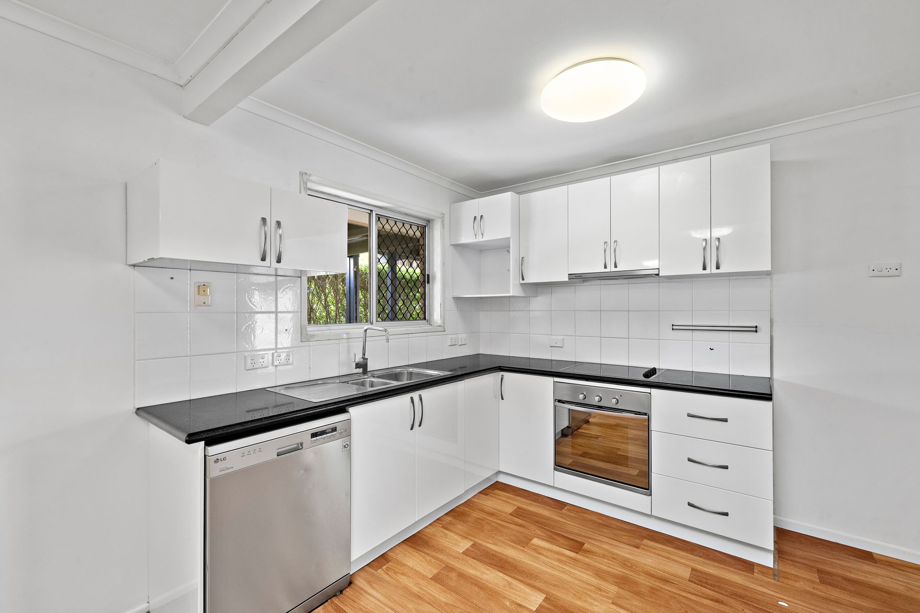43 Sycamore Parade, Victoria Point QLD 4165, Victoria Point - Thumbnail 7