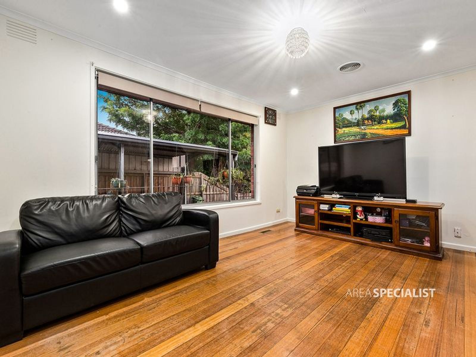33 Hotham Street, Cranbourne, VIC 3977, Cranbourne - Thumbnail 2