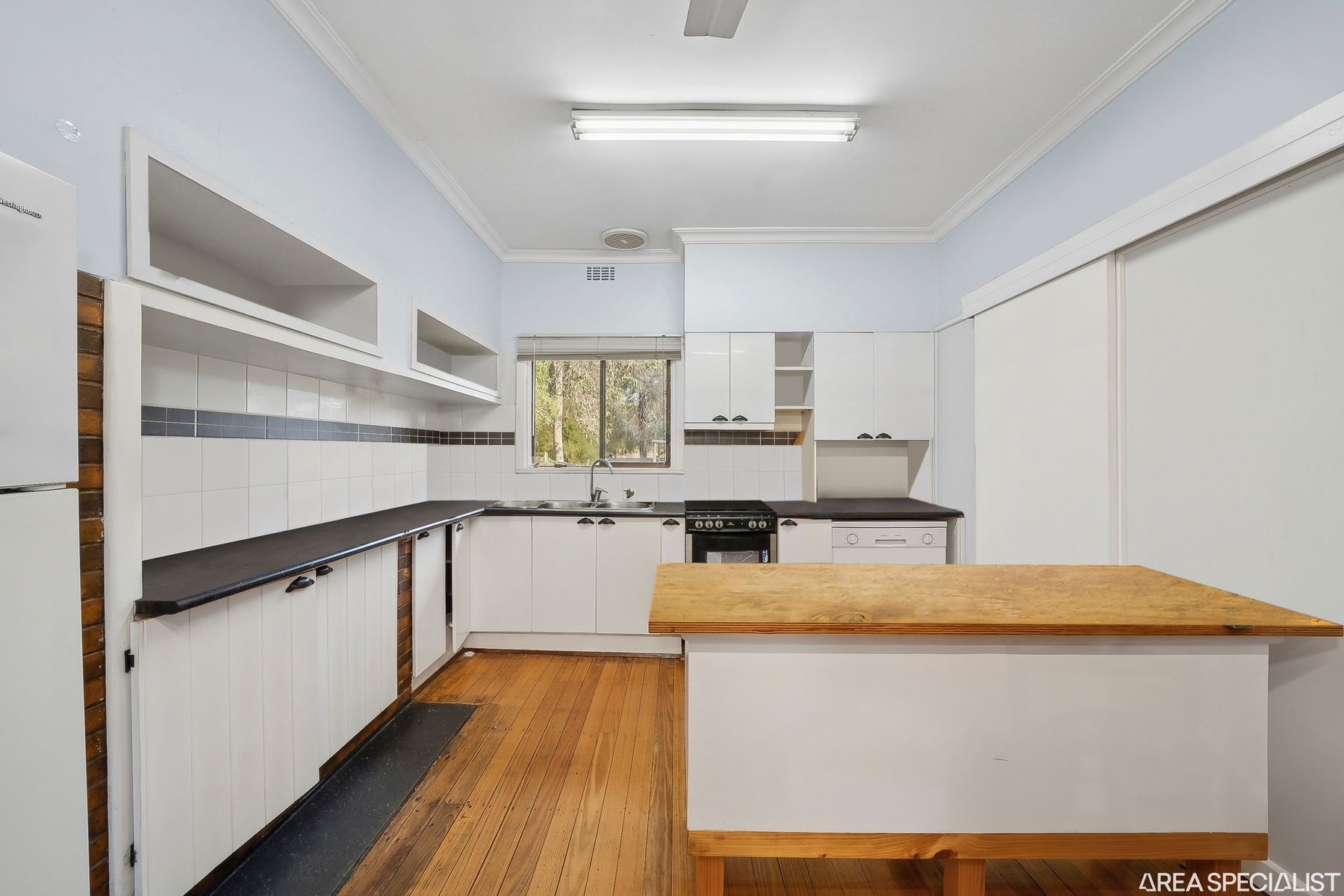 015 Open2view ID942595 359 Peter Clay Road