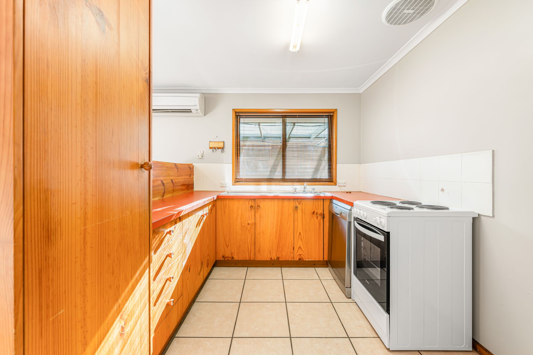 6/23 Steven Street, Mildura - Image 1