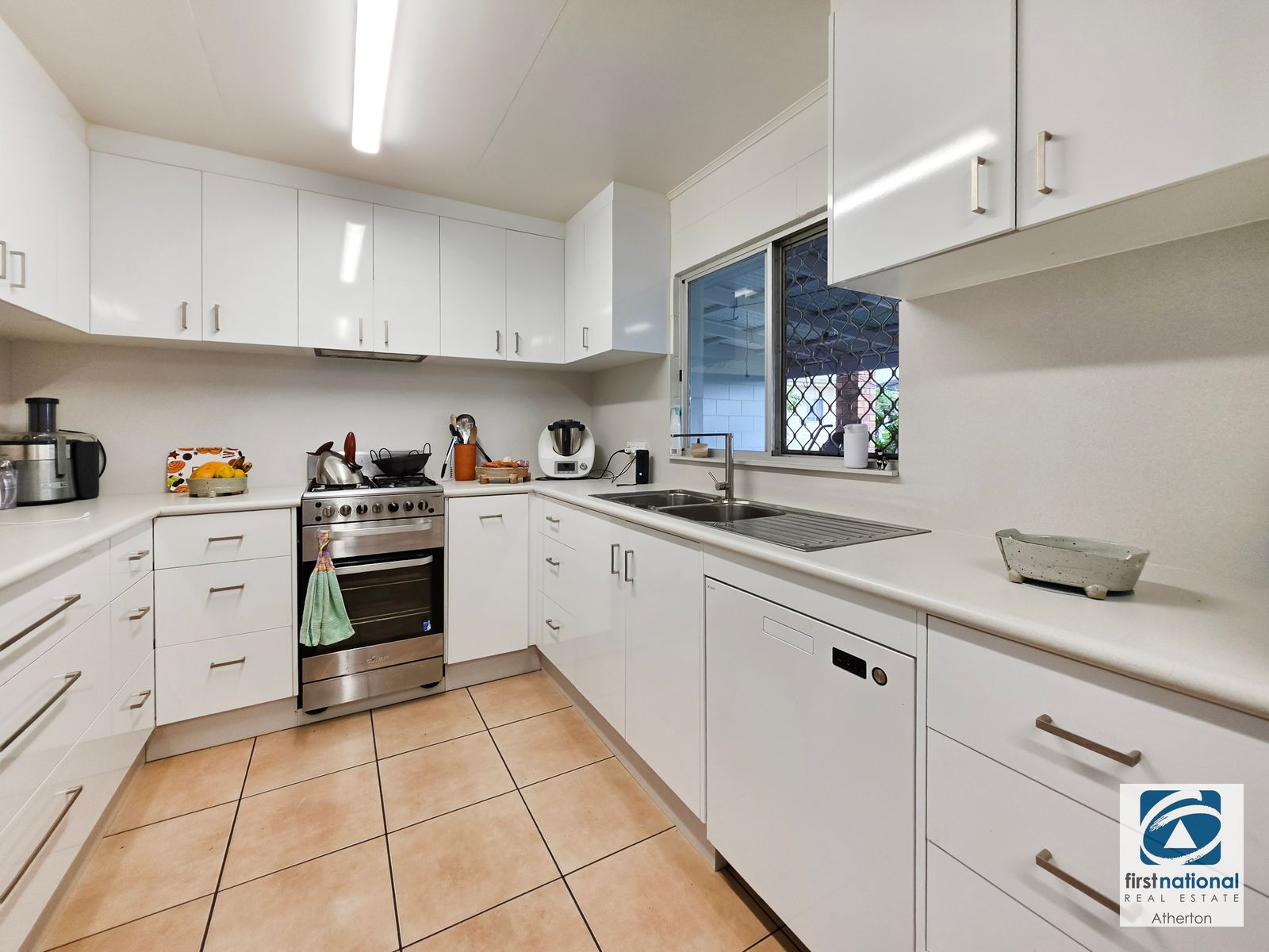 9 Pink Street, Atherton QLD 4883, Atherton - Thumbnail 4