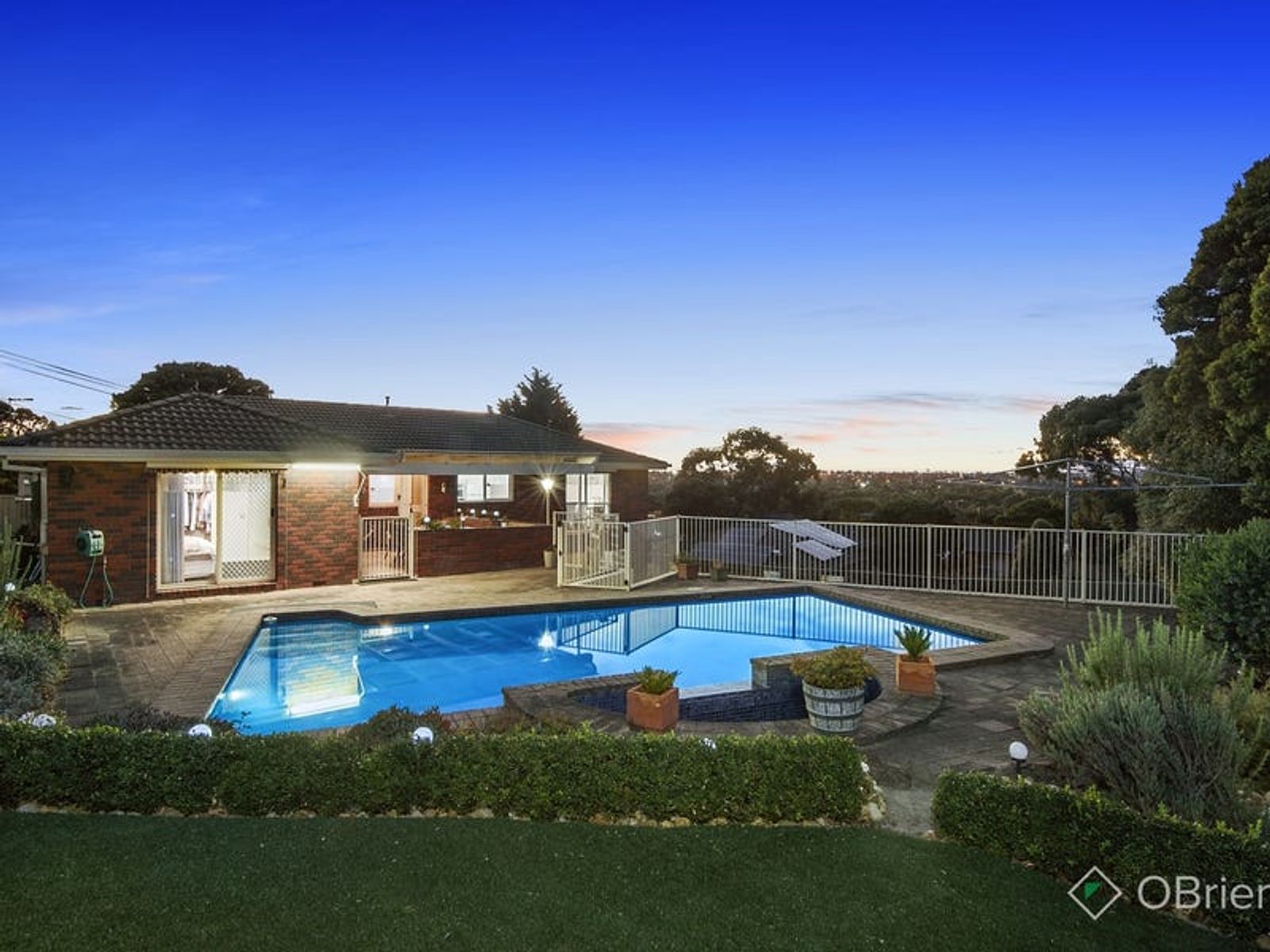 17 Essex Park Drive, Endeavour Hills, VIC 3802, Endeavour Hills - Thumbnail 8