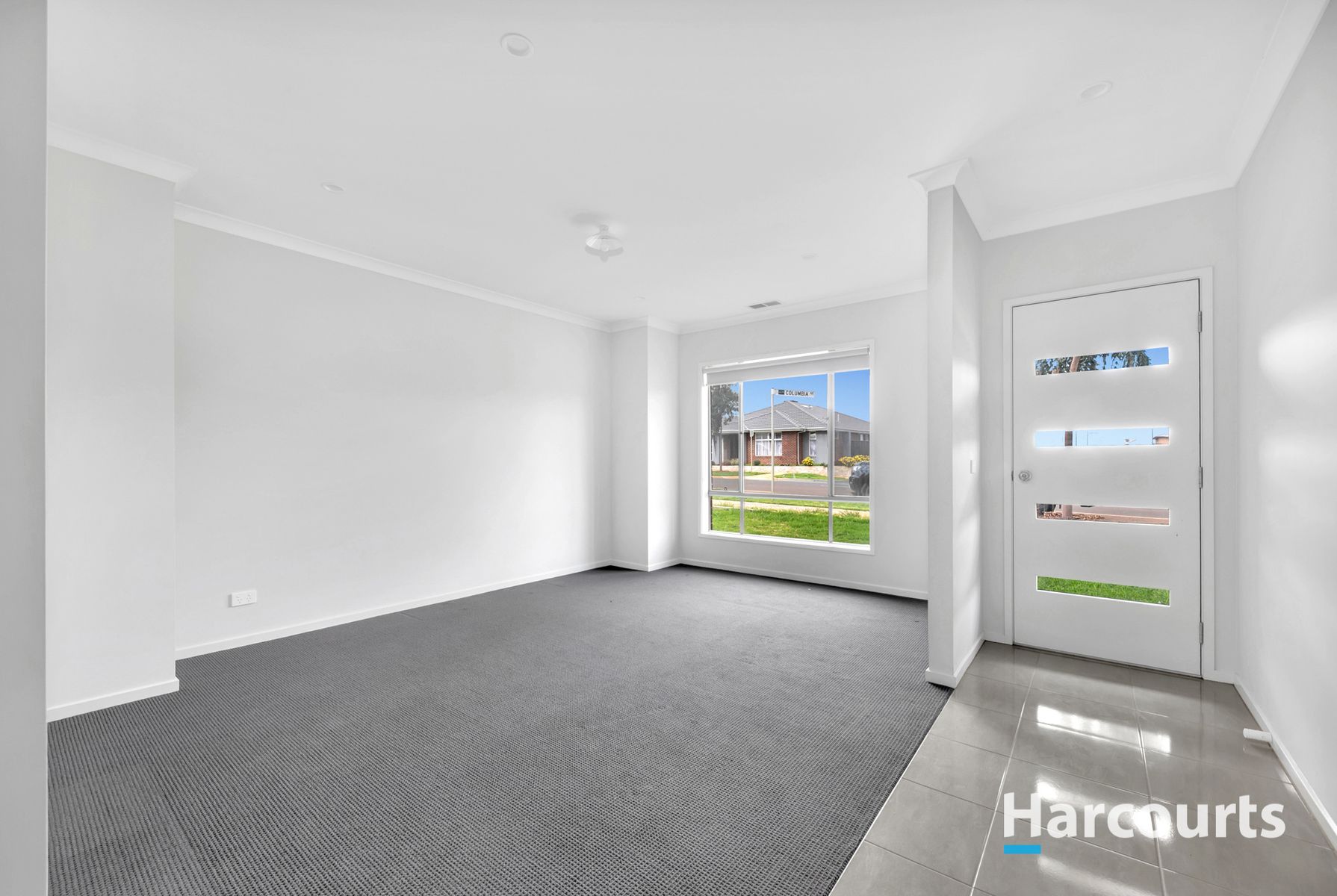 44 Atherstone Boulevard, Strathtulloh, VIC 3338, Strathtulloh - Thumbnail 2