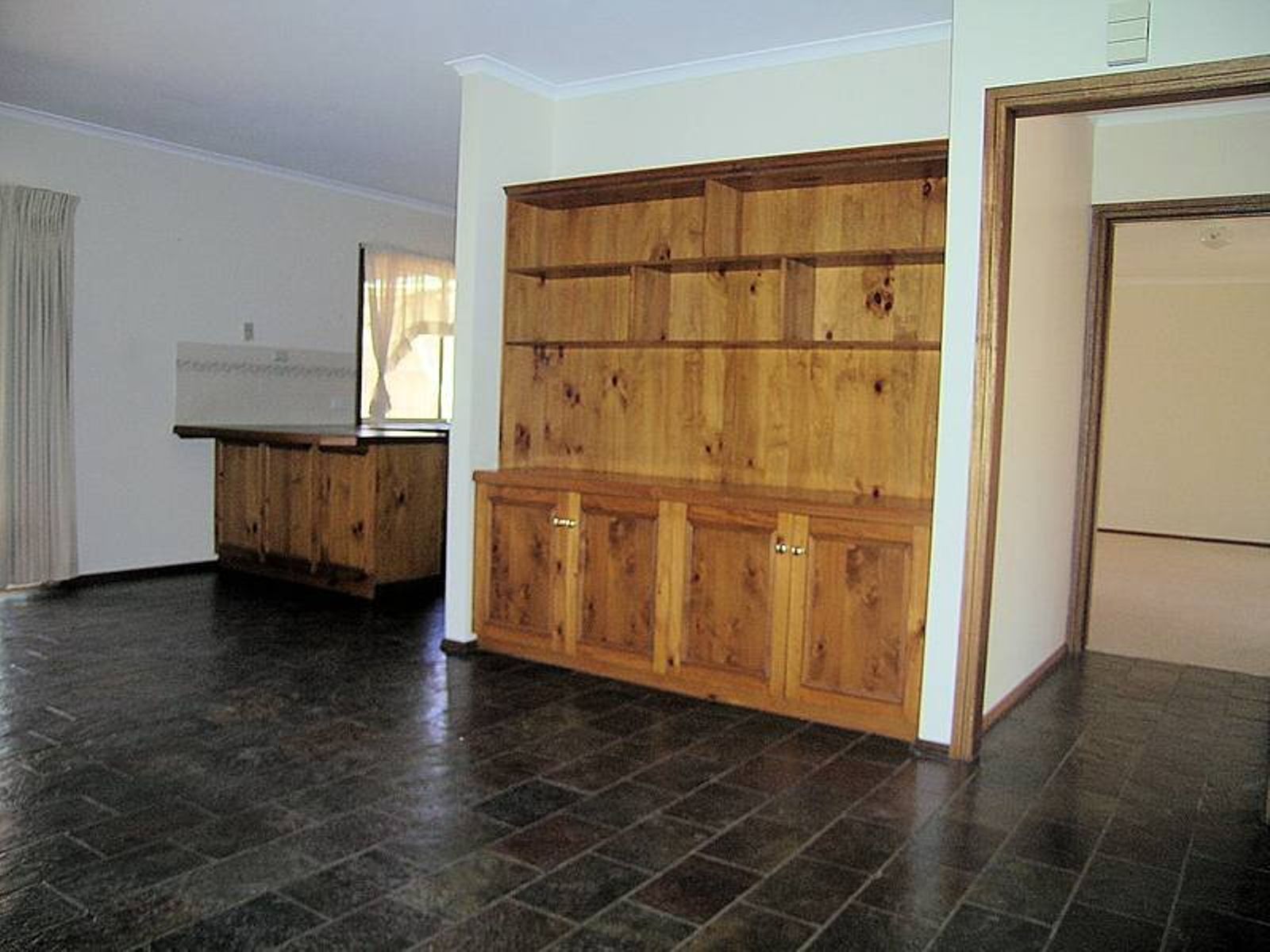 2 Coonawarra Court, Mildura - Thumbnail 3