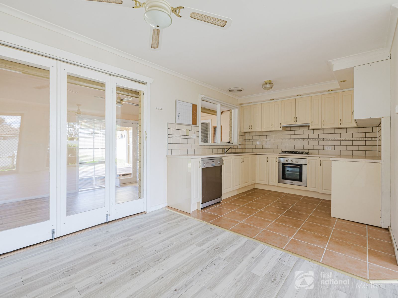 15 Dunvegan Drive, Kurunjang VIC 3337, Kurunjang - Thumbnail 4