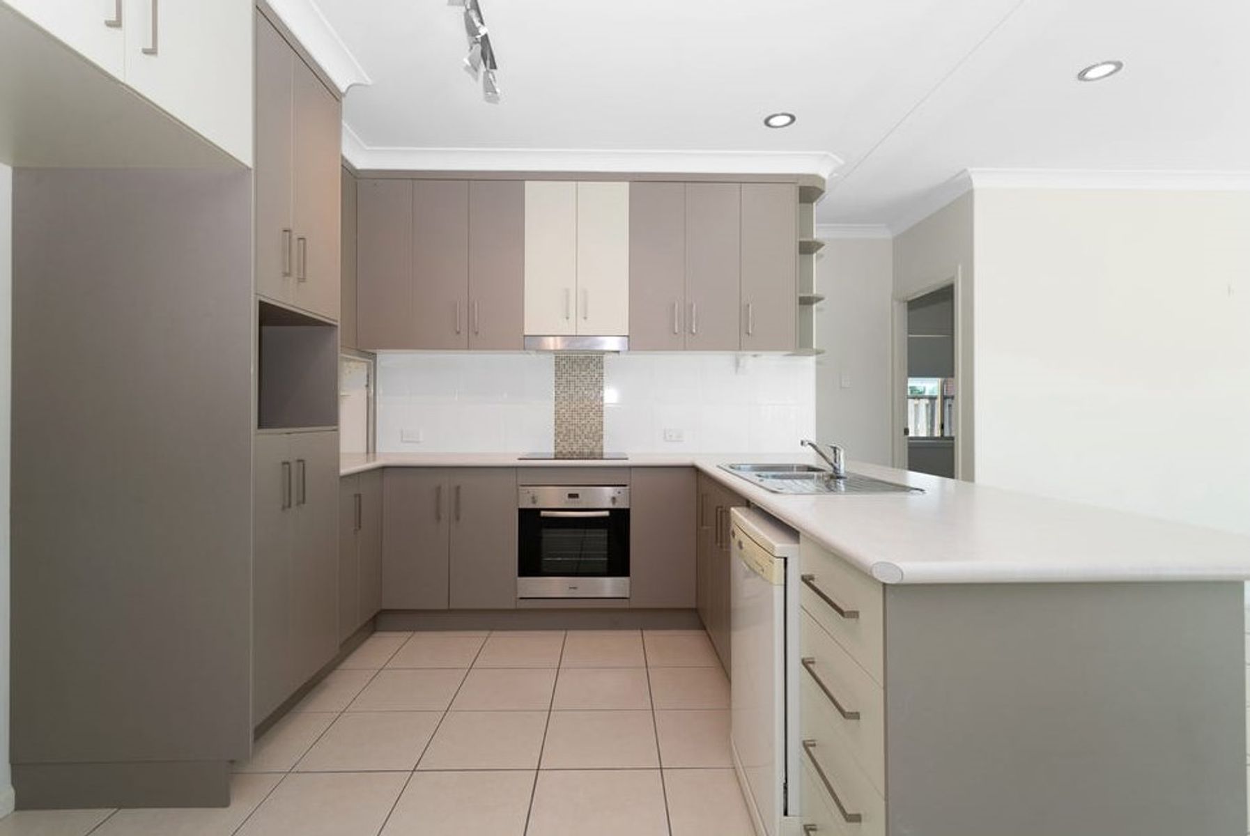 89 Village Circuit, Eimeo QLD 4740, Eimeo - Thumbnail 5